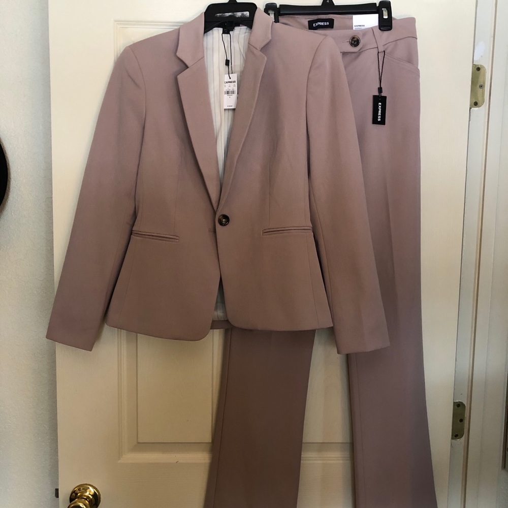 NWT EXPRESS high rise barely boot suit, size 4